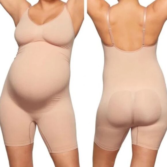 SKIMS Other - ✨Host Pick✨ Skims Maternity Sculpting Support Mid Thigh Body Suit S/M